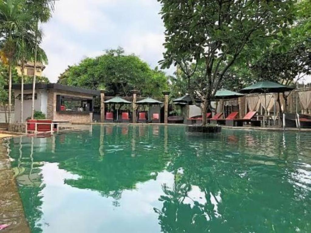 Yeak Loam Hotel Banlung Bagian luar foto