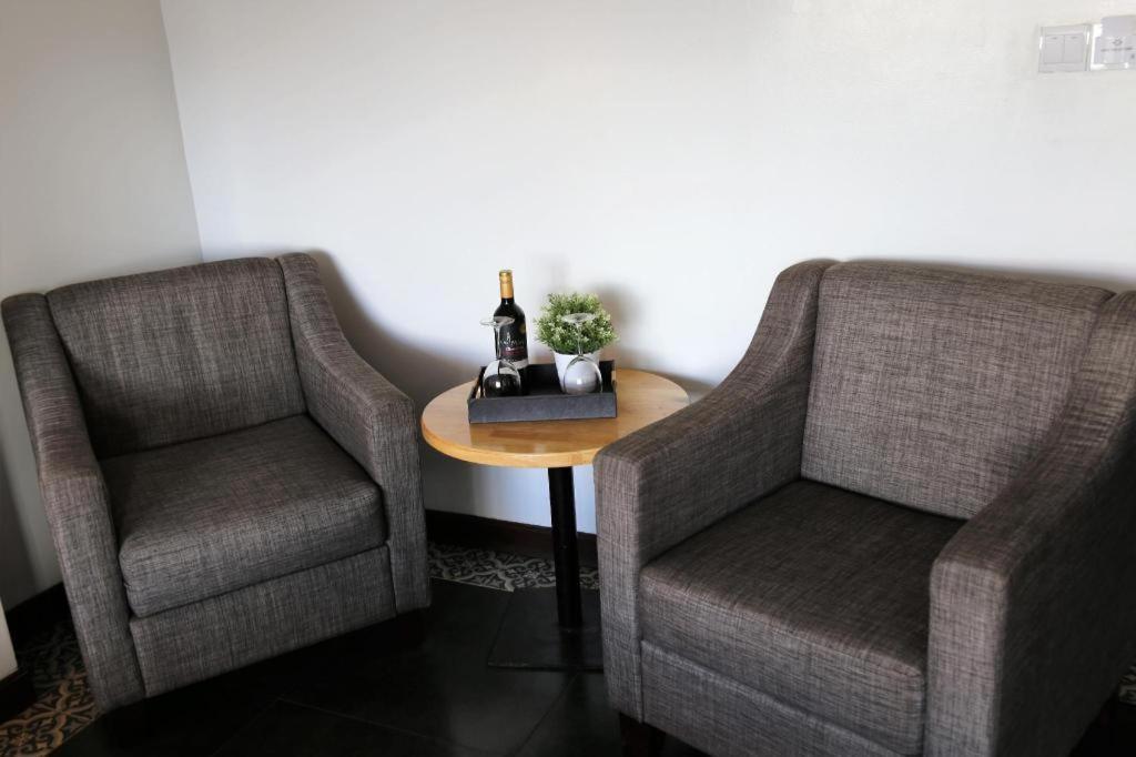 Yeak Loam Hotel Banlung Bagian luar foto