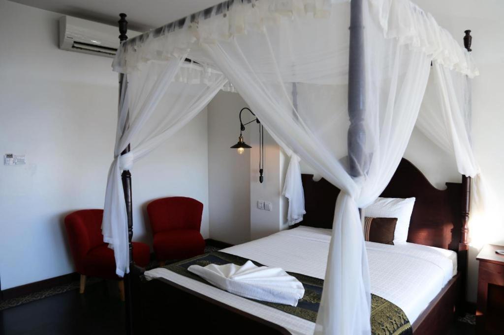 Yeak Loam Hotel Banlung Bagian luar foto