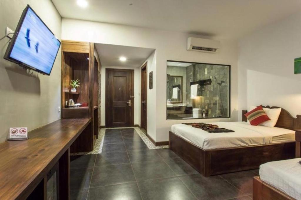 Yeak Loam Hotel Banlung Bagian luar foto
